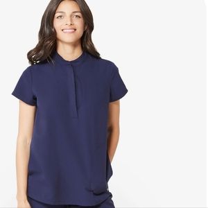 Figs Pali scrub top